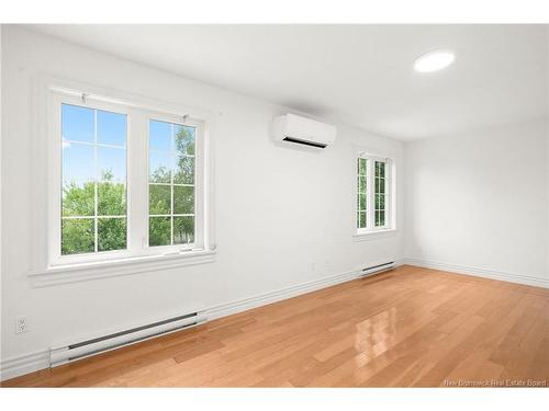 48 Barrington, Moncton, NB 