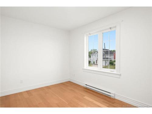 48 Barrington, Moncton, NB 