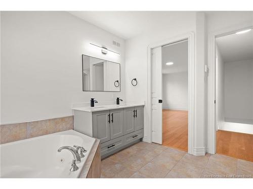 48 Barrington, Moncton, NB 
