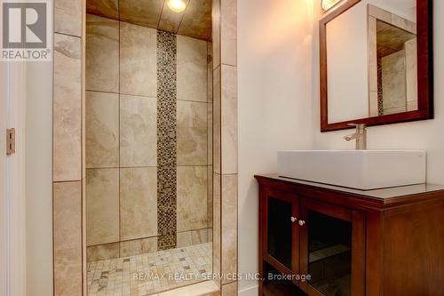 35 Hardgate Crescent, Brampton, ON - Indoor Photo Showing Bathroom