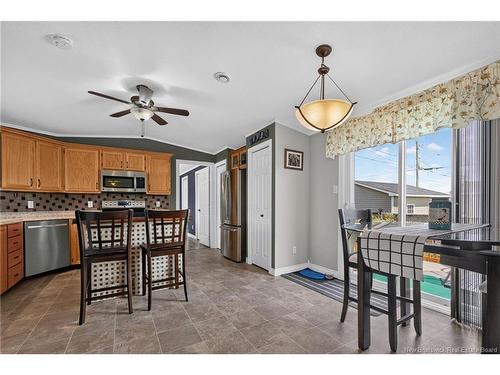 2 Bur Oak St, Moncton, NB 