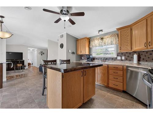 2 Bur Oak St, Moncton, NB 