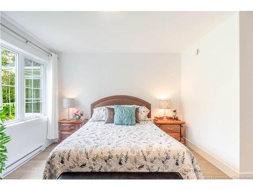 26 Leavery St, Fredericton, NB 