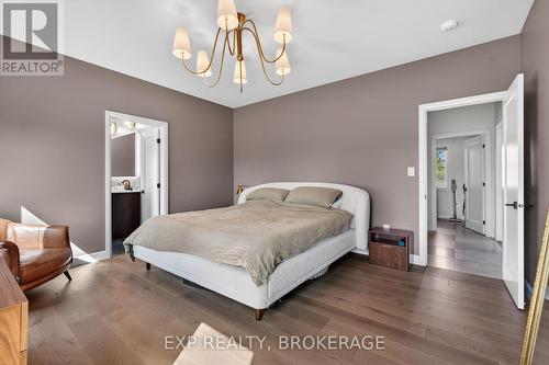 9304 Perth Road, Rideau Lakes, ON - Indoor Photo Showing Bedroom