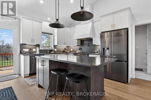 9304 Perth Road, Rideau Lakes, ON - Indoor Photo Showing Kitchen With Stainless Steel Kitchen With Upgraded Kitchen