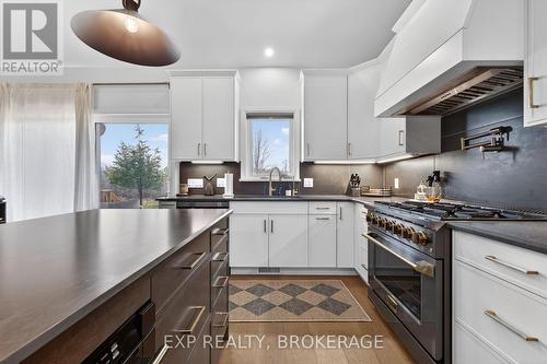 9304 Perth Road, Rideau Lakes, ON - Indoor Photo Showing Kitchen