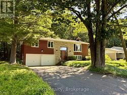 55 WILSHIER BOULEVARD  Bracebridge (Macaulay), ON P1L 1L2