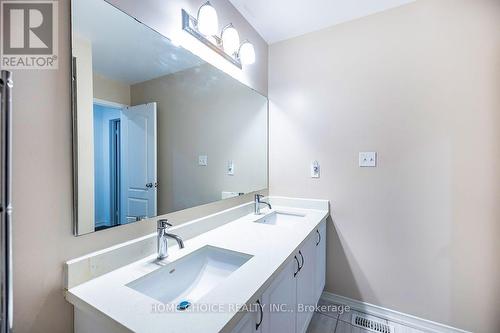 427 Windsfields Farm Drive W, Oshawa, ON - Indoor Photo Showing Bathroom