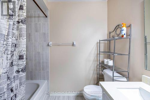 427 Windsfields Farm Drive W, Oshawa, ON - Indoor Photo Showing Bathroom
