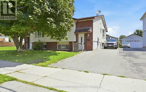 923 GLEN STREET  Oshawa, ON L1J 3T9