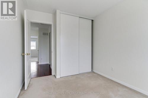 39 Millcliff Circle, Aurora, ON - Indoor Photo Showing Other Room