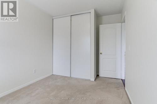 39 Millcliff Circle, Aurora, ON - Indoor Photo Showing Other Room