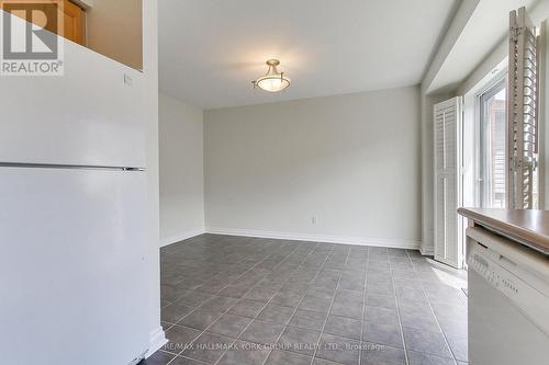 39 Millcliff Circle, Aurora, ON - Indoor