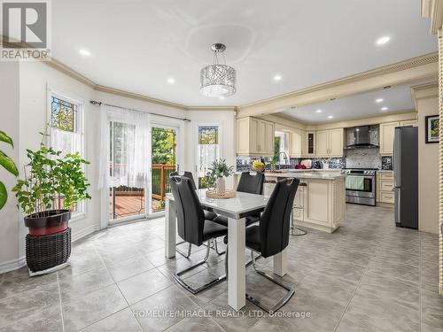 2023 Jacamar Court, Mississauga, ON - Indoor Photo Showing Dining Room