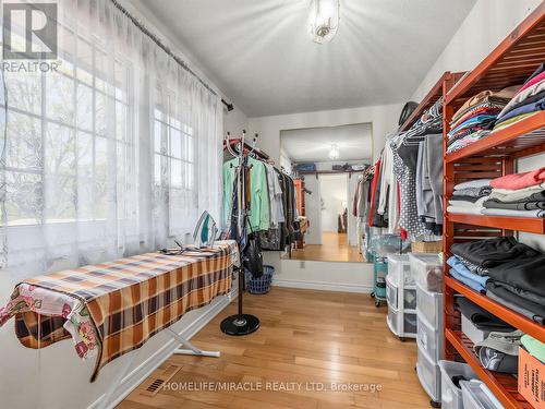 2023 Jacamar Court, Mississauga, ON - Indoor With Storage