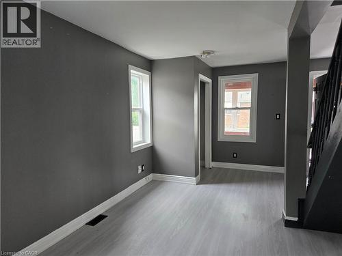 6269 Franklin Avenue, Niagara Falls, ON - Indoor Photo Showing Other Room
