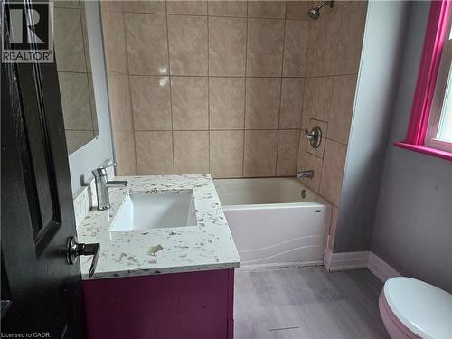 6269 Franklin Avenue, Niagara Falls, ON - Indoor Photo Showing Bathroom