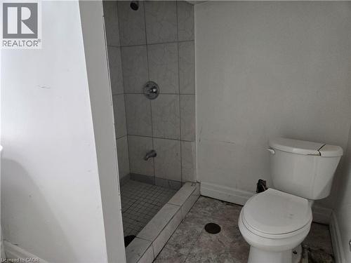 6269 Franklin Avenue, Niagara Falls, ON - Indoor Photo Showing Bathroom