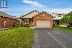18 DRAPER CRESCENT  Barrie, ON L4N 8A9