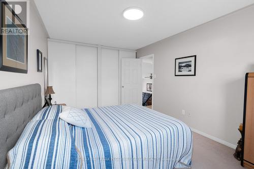 18 Draper Crescent, Barrie, ON - Indoor Photo Showing Bedroom
