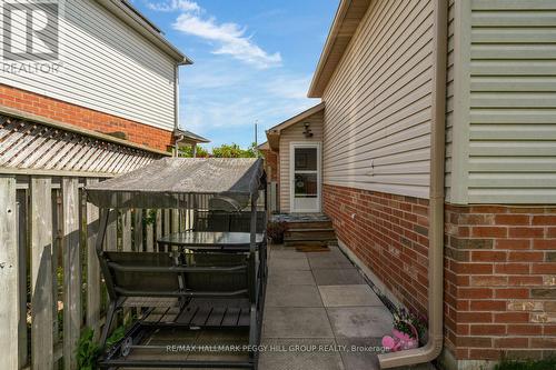 18 Draper Crescent, Barrie, ON - Outdoor With Exterior