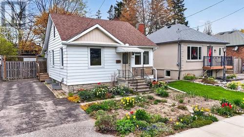 810 BYRON STREET S  Whitby (Downtown Whitby), ON L1N 4R8