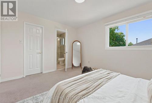3135 Shadetree Drive, Mississauga, ON - Indoor Photo Showing Bedroom