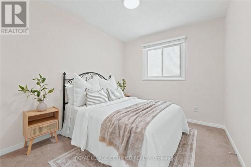 3135 Shadetree Drive, Mississauga, ON - Indoor Photo Showing Bedroom