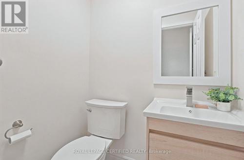 3135 Shadetree Drive, Mississauga, ON - Indoor Photo Showing Bathroom