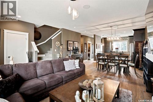 5413 Green Silverberry Drive E, Regina, SK - Indoor Photo Showing Living Room