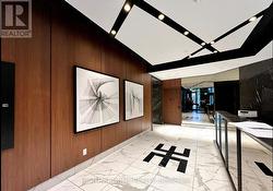 2301 - 327 KING STREET Toronto, ON M5V 1J5