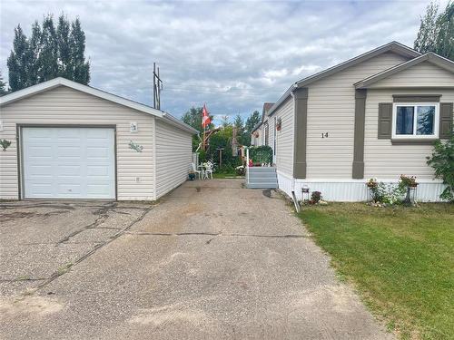 14 Goldfinch Crescent, Brandon, MB - Outdoor With Exterior