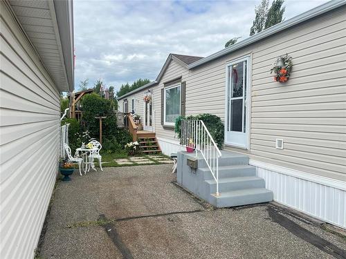 14 Goldfinch Crescent, Brandon, MB - Outdoor With Exterior