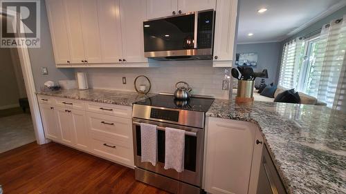 823 Fourth Lin E, Sault Ste. Marie, ON - Indoor Photo Showing Kitchen With Upgraded Kitchen