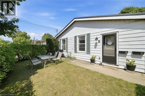 8 Russell Street, Brantford, ON - Outdoor