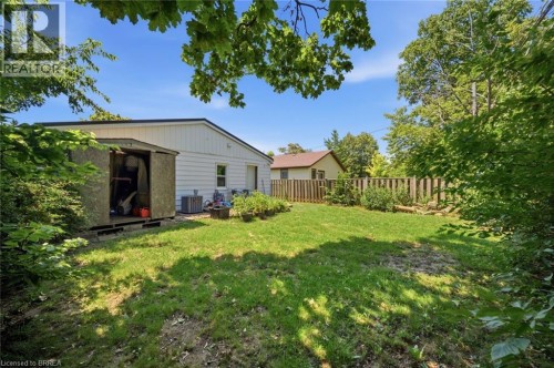 8 Russell Street, Brantford, ON - Outdoor