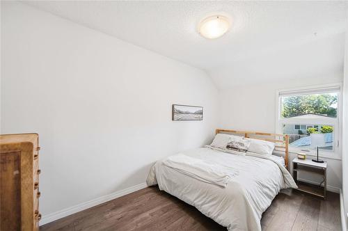 19 Lechman Place, Winnipeg, MB - Indoor Photo Showing Bedroom