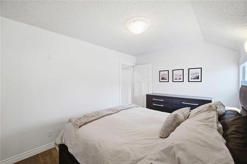 19 Lechman Place, Winnipeg, MB - Indoor Photo Showing Bedroom