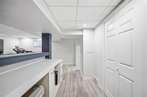19 Lechman Place, Winnipeg, MB - Indoor Photo Showing Other Room