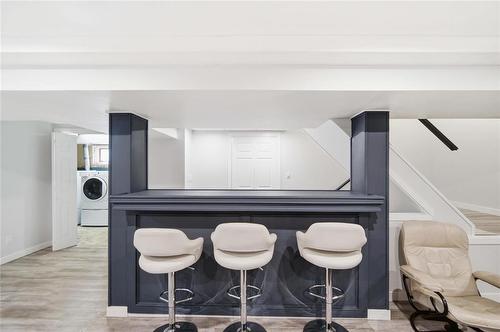 19 Lechman Place, Winnipeg, MB - Indoor Photo Showing Dining Room