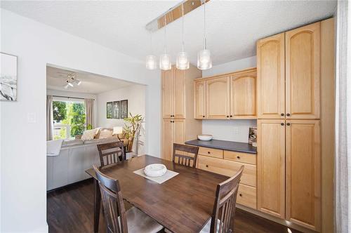 19 Lechman Place, Winnipeg, MB - Indoor Photo Showing Dining Room