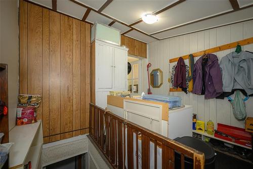 207 Hill Street, Winnipeg, MB - Indoor