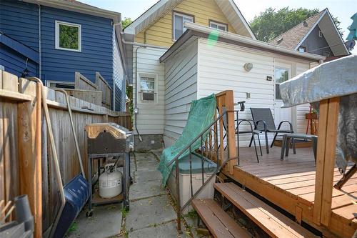 207 Hill Street, Winnipeg, MB - Outdoor With Exterior