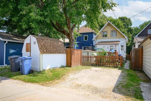207 Hill Street, Winnipeg, MB - Outdoor