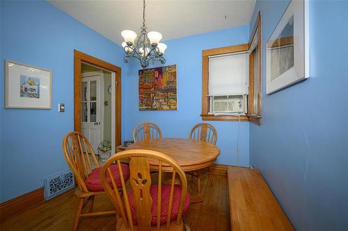 207 Hill Street, Winnipeg, MB - Indoor Photo Showing Dining Room
