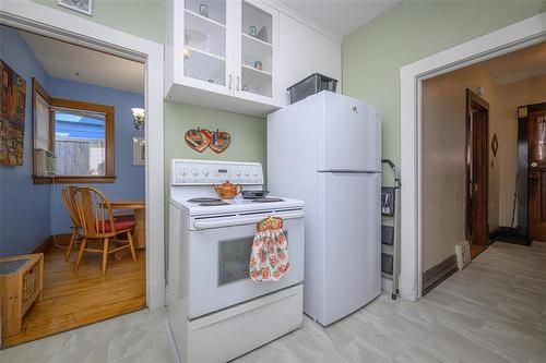 207 Hill Street, Winnipeg, MB - Indoor