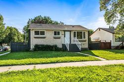 106 Clayton Drive  Winnipeg, MB R2M 1G7