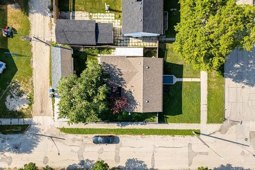 106 Clayton Drive, Winnipeg, MB - Outdoor