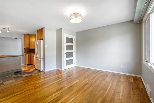 106 Clayton Drive, Winnipeg, MB - Indoor