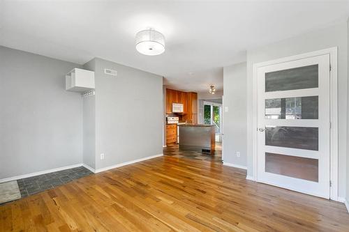 106 Clayton Drive, Winnipeg, MB - Indoor